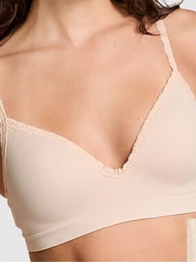 Victoria’s Secret PINK Seamless Push-Up Wireless Bralette Marzipan L-DD